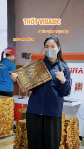 Thớt gỗ Teak Vibasic ghép dựng block kích thước 350x250x27mm có lỗ treo - Hàng chính hãng Bộ Quốc Phòng