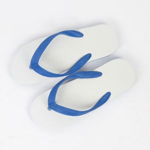 รองเท้าแตะ หรือเกิบคีบราคาถูก ยี่ห้อ ช้างต้นไม้ รองเท้าทำบุญไม่กลัวหาย  ผลิตจากยางสังเคราะห์