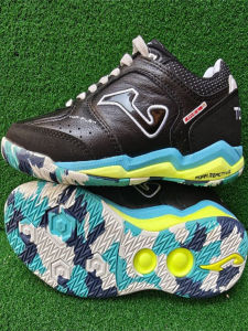 รองเท้าฟุตบอลในร่มแบบห้าคน ส่วนบนทำจากหนังกANGKOR น้ำหนักเบา ดูดซับแรงกระแทก รองเท้าแข่งขันระดับมืออาชีพ กันลื่น ทนทานต่อการสึกหรอ