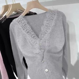 เสื้อคาร์ดิแกนถักคอวีแขนยาวทรงสลิมฟิตสำหรับฤดูใบไม้ร่วงและฤดูหนาว เสื้อชั้นในแฟชั่น เสื้อผ้าทำงานสไตล์เกาหลี