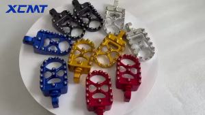 For Harley Sportster XL 883 1200 Dyna Street Bob Bobber Custom Motorcycle Foot Pegs MX Wide Fat Footrests Pedals W/Shifter Pegs