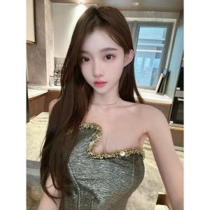 Áo Ba Lỗ Nữ Dáng Xương Cá Khoét Sâu Không Đều Gợi Cảm Nặng Nề Bằng Đá Rhinestone Áo Vest Mùa Hè 2024 Áo Ba Lỗ Nữ