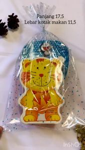 Souvenir Ulang Tahun Murah Paket Kotak Makan Motif Animal dan Kipas Karakter