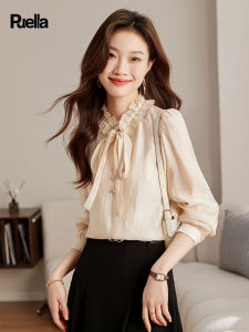 puella | Elegant V-Neck Blouse