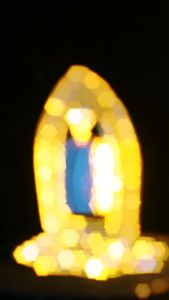 แท่นวางพระหน้ารถเสริมมงคล ซุ้มตั้งพระอะคริลิคใสเสริมมงคลหน้ารถ ลายซุ้มศิลป์ สวยงามเรียบหรู สีใสเข้ากับทุกสไตล์ ผลิตด้วยมาตรฐานสูงในไทย บริการส่งไวทันใจ พร้อมระบบเก็บเงินปลายทาง