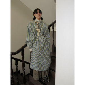 Váy Sơ Mi Dài Tay Kẻ Sọc Phong Cách Lười Biếng 3 Tháng Cho Nữ 2025 Thiết Kế Mới Váy Dài Cotton Dáng Rộng Cổ Tròn
