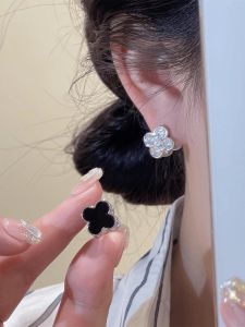 S925 Silver Four Leaf Clover Earrings Womens Luxury Design Double-Sided Fashionable Non-Fading Ear Jewelry Korean Style