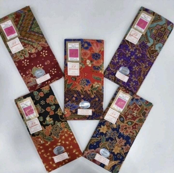 10 HELAI BATIK SARUNG TIGA SETANGKAI EKSKLUSIF PEMBORONG & PERUNCIT