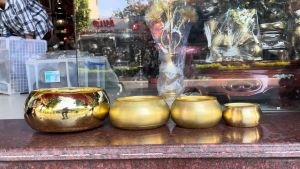 Cơi trầu bằng đồng vàng loại trơn 4 cỡ: Đường kính 10cm 12cm 15cm 22cm