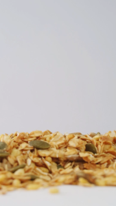 Safiya Muesli Berry Yogurt 1 Kg Sereal Oatmeal With Almond Premium