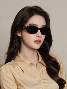 Prada | Cat Eye Retro Fashion Premium Polarized Myopia Compatible Sunglasses