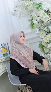 Kesya789 Hijab Bergo Instan Daily Jersey Motif Printing Aziza