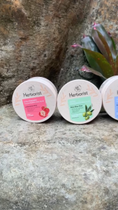 HERBORIST NATURAL BALINESE BODY SCRUB 100G