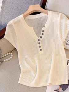 เสื้อยืดผู้หญิงแขนสั้นผ้าไหมน้ำแข็งบางฤดูใบไม้ผลิและฤดูร้อน เสื้อเชิ้ตทรงเข้ารูปแบบสั้น เสื้อคอวี เสื้อคลุมไหล่ที่มีความยืดหยุ่น