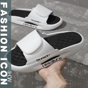 การใหญ่สมบูรณ์ รองเท้าแตะผู้ชาย รองเท้าแตะแฟชั่น ลำลอง กันลื่น สวมใส่สบาย ใส่ในบ้านได้ ข้างนอกบ้านได้ สไตล์กีฬา⚽️🥅 พร้อมส่งแบบปัง💥💥💥