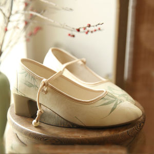 New Chinese Style Embroidered Satin Womens Shoes with Thick Heel Traditional Hanfu Dance Footwear Floral Pattern Comfortable