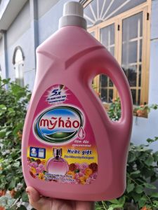 nước giặc Mỹ hảo hương nước hoa Pháp  bình 3.6kg đậm đặc hương thơm dịu mát kháng khuẩn khử mùi hôi cho áo quần sạch bóng trăng sáng giữ hương thơm dài lâu