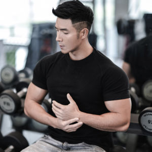 Mens Sports T-shirt for Fitness Training Dovlon Insert-shoulder Slim Fit Crew Neck