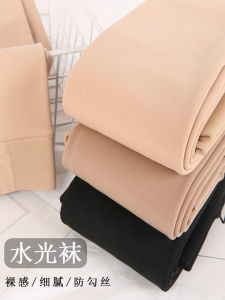 ถุงน่องหนาแบบมีขนแกะสำหรับผู้หญิงในฤดูใบไม้ร่วงและฤดูหนาว ถุงน่องเนื้อสัมผัสธรรมชาติ ถุงน่องสีเนื้อสีบล็อก ความยาวถึงเข่า