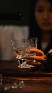 [Yi Zhi Bi] Edo Glass Mount Fuji Tumbler with Wooden Gift Box Singapore