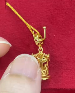 Poh Heng Jewellery 22K Fanatsy Carousel Charm in Yellow Gold[Price By Weight]