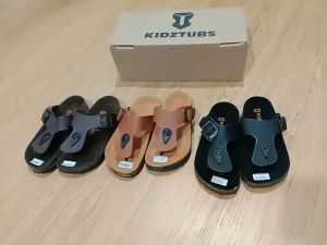 Sandal Kulit Anak Laki Laki Sandal Fashion Anak Sandal Slip On Sandal Jepit Anak Sandal Tasik Anak Umur 6 -10 Tahun-KIDZTUBS1740040124