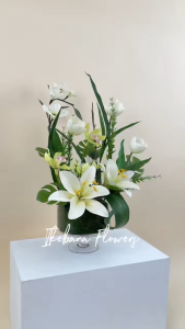 แจกันดอกไม้ประดิษฐ์ ดอกไม้ปลอมสวยเหมือนจริง แจกันดอกไม้ปลอมตกแต่งบ้าน