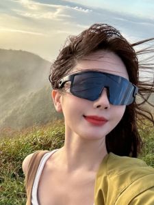 แว่นกันแดดป้องกันแสงสะท้อนสำหรับการปั่นจักรยานและปีนเขาแบบสวมใส่สบายสำหรับกลางแจ้งและกีฬาแบบสวมใส่สบาย