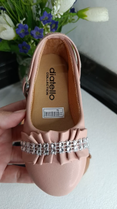 Sepatu Anak Perempuan Motif Garis Cantik usia 1-3 tahun