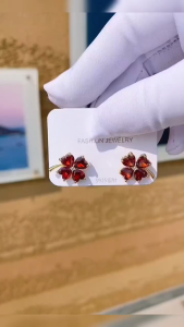 Bông tai Hình Cỏ 4 Lá 18K đính đá Zircon hình trái tim - Phong cách Hàn Quốc tối giản sang trọng