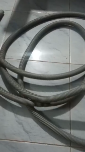 พร้อมส่ง สายสปิง สายยางย่น 4หุน / 6หุน (สีเทา) สายยางสปริง มี2 ขนาด ความยาว100cm และ 150 cm. สำหรับต่อกับปั๊มน้ำ ดัดงอได้ ไม่ขวางการไหลของน้ำ เหมาะสำหรับต่อกับปั๊มน้ำ