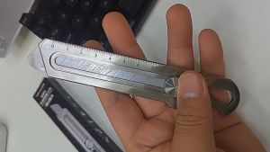 Thép Không Gỉ dao rọc giấy đa năng 18mm dao cắt giấy 18mm Thép không gỉ dao rọc giấy đa năng