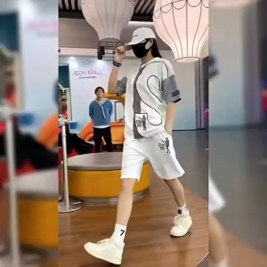 TC ชุดแฟชั่นชาย 2 ชิ้น เสื้อทีเชิร์ต (เสื้อ+กางเกงขาสั้น) คอกลม ผู้ชาย สไตค์ เกาหลี Clothing Man รุ่นW13