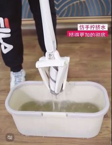 ไม้ถูพื้นรีดน้ํา ไม้ถูพื้น X-Type หัวม๊อบหมุนได้ 360องศา บิดน้ำได้โดยการดึงด้ามจับ