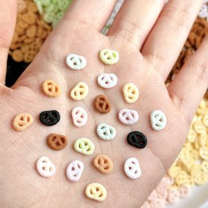 30PCS Simulated Cute Mini Wrinkled Cookies Nail Charms 3D Resin Kawaii Luminous Biscuit Nail Art Parts Supplies For Manicure DIY