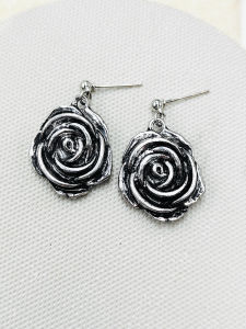 Fashionable Retro Simple Elegance Mountain Tea Flower 3D Stud Earrings Floral Jewelry Drop Earrings Alloy Plated Silver Gold