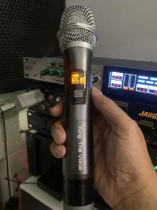 Micro Karaoke không dây đa năng KTV GD-88 (Mic UHF bắt sóng xa chống hú tốt dùng cho loa kéo Ampli Mixer..)