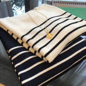 ร้านค้าลดราคาแบรนด์ เสื้อสเวตเตอร์แคชเมียร์ เสื้อผ้าถัก คอกลมแขนยาว ลายทาง ฤดูใบไม้ผลิ ฤดูใบไม้ร่วง เสื้อผ้าผู้หญิง ถอนห้างสรรพสินค้า