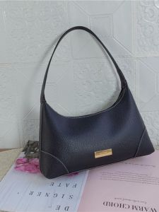 Trendy Design Large Capacity Womens Shoulder Bag Underarm Moon Shape Handbag Fashionable French Bread Bag Casual Style