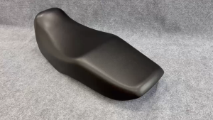 Yên liền Suzuki EN150 chuẩn form xe