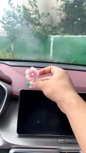RBTECH Car Decoration Charming Flower Car Dashboard Ornament - Shell Flower Design Cute Flower Car Decor Car Accessory