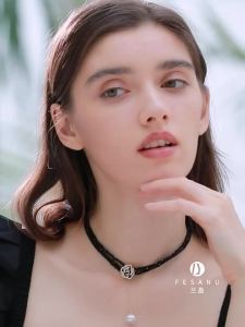 FESANU | Roses Crystal New 2025 Light Luxury Necklace