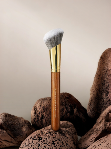 UN SHOP | Cọ Đánh Nét Angled cho Bronzer và Bóng