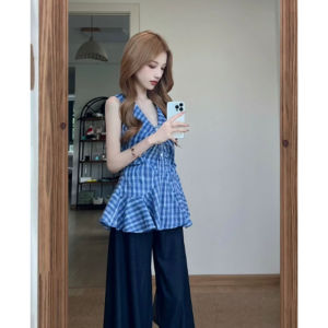 YUEZHONGWEI | เสื้อกั๊กแขนกุดคอวีสีน้ำเงินลายสก็อตสไตล์ฝรั่งเศสสำหรับผู้หญิงในช่วงฤดูร้อน เสื้อคลุมกันหนาวแบบสวมหัวทรงสลิมฟิต