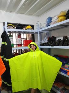 🌧️ Heavy-Duty Rain Poncho with Hood – Waterproof & Durable 🌧️ Two Different Colors of Rain Ponchos