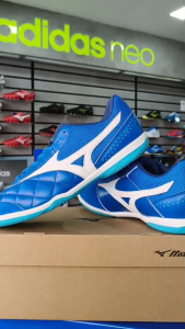 รองเท้าฟุตซอล MIZUNO รุ่น MRL SALA CLUB IN สีน้ำเงิน/ขาว รหัส Q1GA241603
