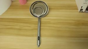 Fine Mesh Strainer Long Handle Stainless Steel Filter Spoon Oil Flour Colander Sieve Kitchen Tool