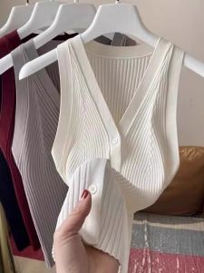 High-end Fashionable Sleeveless Single-breasted Knit Vest