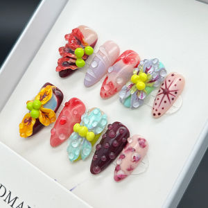 เล็บประดับดอกไม้ Tropic พื้นผิวเนื้อแมกกาไนซ์แบบมีชั้น รูปตัวแอนิเมชั่น ลายดอกไม้ 3 มิติ ทำจากมือ