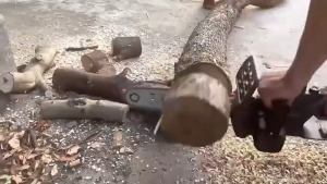 12 inch 1288VFChainsaw Cordless Electric Chainsaw with Battery Rechargeable Electric ​Portable Chain Saw Wood Cutter Wood Fast Cutting Machine Handheld Chainsaw